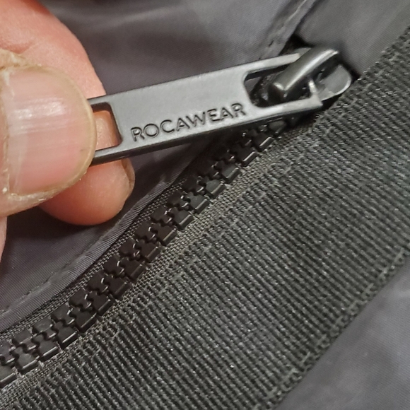 Men's Rocawear Puffer Coat - Picture 6 of 8